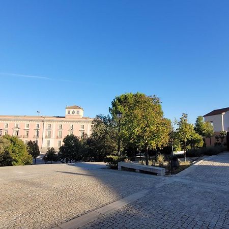 El Torreon Del Palacio Боаділья-дель-Монте Екстер'єр фото